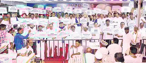 TNCC president KS Alagiri and former Union ministers P Chidambaram, Su Thirunavukkarasar, Digvijaya Singh and Salman Khurshid, among others, flagging off the three-day rally in Chennai on Sunday | EX