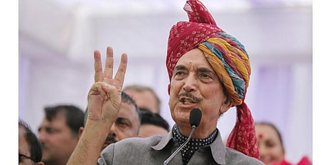 Former Congress leader Ghulam Nabi Azad, who recently quit Congress party, addresses a public rally, in Jammu, on September 4, 2022. (Photo | PTI)