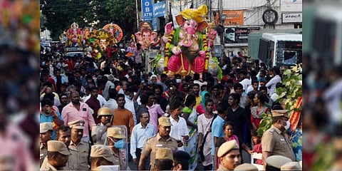 Ganesh Idol rally, which was taken to Marina beach for Immersion, in Chennai on Sunday.(Photo | R.Satish Babu)