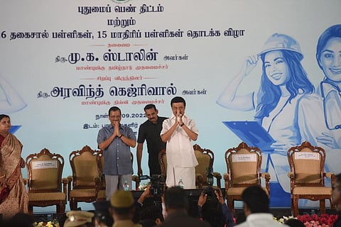 Tamil Nadu Chief Minister MK Stalin inaugurates the Pudhumai Penn scheme along with Delhi CM Arvind Kejriwal, in Chennai, on September 5, 2022. (Photo | R Satish Babu, EPS)