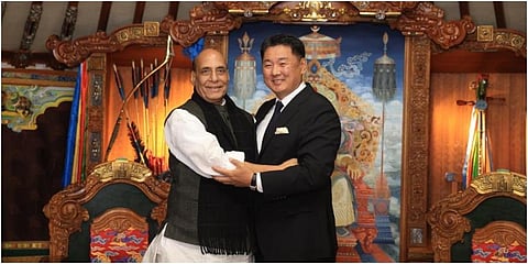 Indian Defence Minister Rajnath Singh with Mongolian President Ukhnaagiin Khurelsukh. (Photo | Rajnath Singh Twitter)