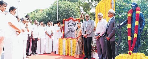 Leaders pay homage to VO Chidambaram Pillai on birth anniversary