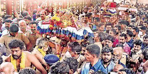The procession carrying Thiruvabharanam begins its three-day journey from Pandalam.(Shaji Vettipuram)