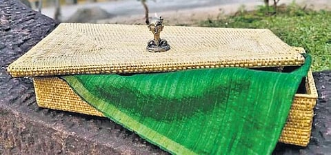 Golden grass for Ranveer Singh, Sambalpuri for Disha Patani