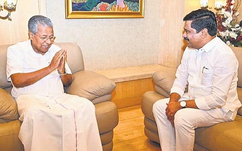 Kerala Chief Minister Pinarayi Vijayan with Minister Vemula Prashanth Reddy soon after arriving in Hyderabad on Tuesday evening