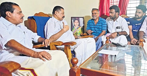 CPM state secretary M V Govindan and senior leader M Vijayakumar at a house in Ambalathara during the party’s door-to-door campaign. (Photo | EPS)