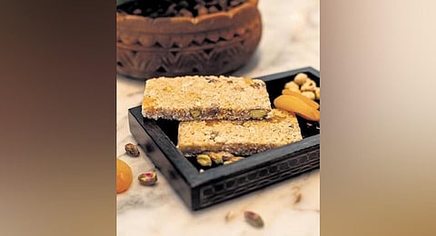 A handful of goodness, dry fruit snack options for healthier diet