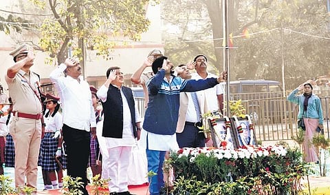 MLA BZ Zameer Ahmed Khan, MP PC Mohan and others unfurl the national flag at Chamarajpet Idgah Maidan in Bengaluru on Thursday | Express