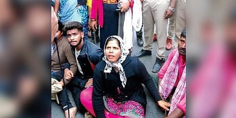 The family members staged a rasta roko and tried to storm a meeting at Sangareddy Zilla Parishad attended by Finance Minister T Harish Rao