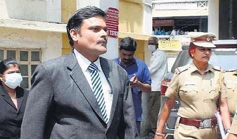 Judicial Magistrate V L Santhosh at CMCH mortuary | S Senbagapandiyan