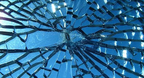 How it works: Glass, a matter of its own