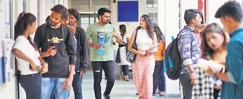 A still from the film 'Araam Aravind Swamy'