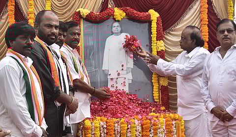 Scores of partymen from different political outfits and followers visited Thevar Statue to celebrate Thevar Jayanti, the birth anniversary of Pasumpon Muthuramalingam Thevar. (P Jawahar)
