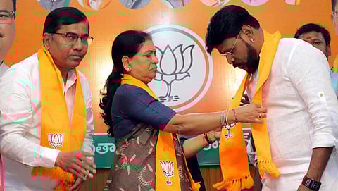 Chikoti praveen joined in BJP Party in the presence of BJP National vice president D K Aruna in Hyderabad. (Photo | Express)