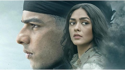 Ishaan Khatter and Mrunal Thakur in 'Pippa'