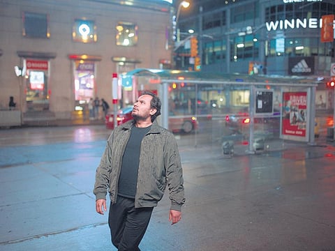 Kaber Vasuki in the music video for 'Poi'.