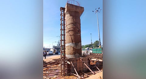 Logjam in Hebbal flyover work, cops won’t shut service road