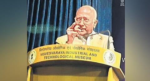 Wing Commander Rakesh Sharma (Retd) interacts with students in Bengaluru on Wednesday | Puran Choudhary