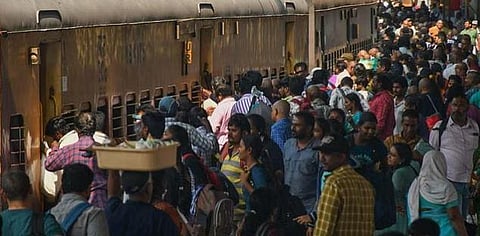 The passengers to Kannur who had to alight the train waited for another hour at the station to catch the next train. But many who had to travel till Kasaragod did not get a train until late night.