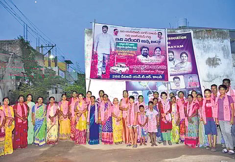On Monday, residents of Dhulmetta halted the convoy of MLC and contesting candidate Palla Rajeshwar Reddy on the outskirts of Redyanaik thanda.