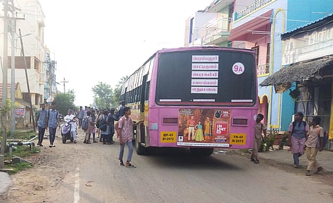 Many passengers have to travel on the footboard owing to crowding, complain Perambalur villagers | Express