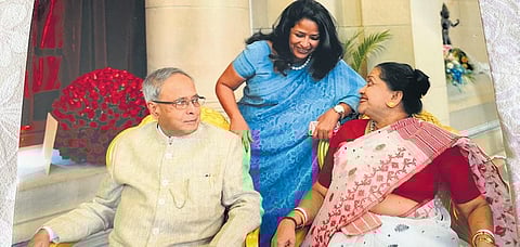 Family time at Rashtrapati Bhavan: Pranab Mukherjee with wife Suvra and Sharmistha.