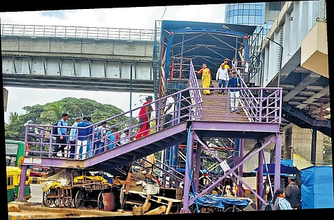 The BMRCL is requesting the BBMP to dismantle its old Foot Over Bridge, to regulate traffic on Old Madras Road.