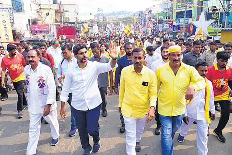 Nara Lokesh greets the public on the last day of his padayatra. (Photo | Express)