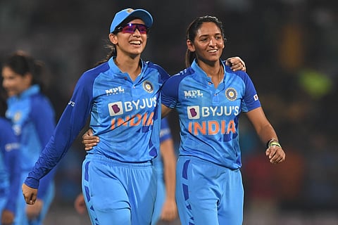 A file photo of India's skipper Harmanpreet Kaur and opening batter Smriti Mandhana. (Photo | AFP)