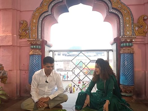 Social media influencer Kamiya Jani and BJD leader VK Pandian at Shri Jagannath temple. (videograb)