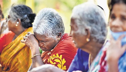 Residents of Periyakuppam and other villages continued their protest demanding complete shut down of Coromandel International | P Ravikumar