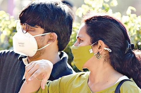 In view of the new coronavirus variant JN.1 spreading, people in Bengaluru are using face masks again | Vinod Kumar T