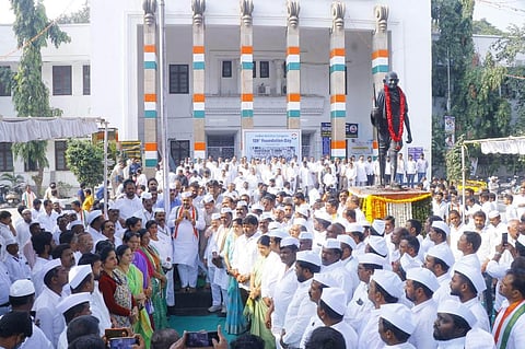 Congress party celebrated the 139th foundation day on Thursday, PCC Working president Mahesh kumar Goud has hoisted the flag at Gandhi Bhavan in Hyderabad on Thursday.
