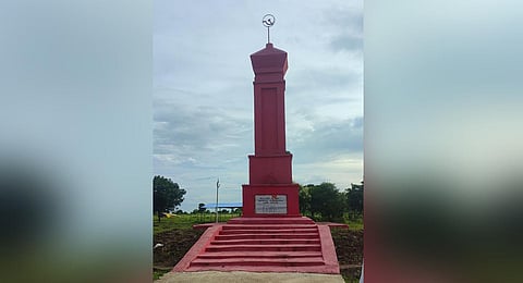 Memorial at the site of the 1981 Indervelly massacre in Adilabad, Telangana. (Wikimedia Commons)