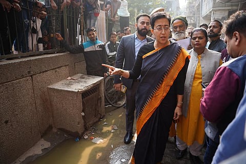 Upon witnessing overflowing sewer water on the streets, Water minister Atishi sternly reprimanded the officials for negligence.