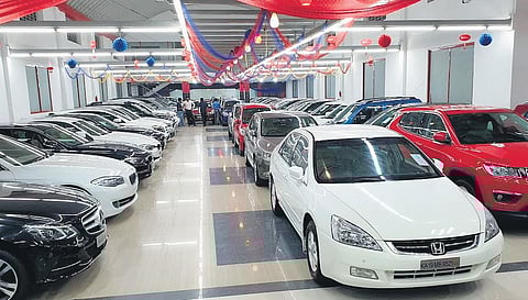 Cos offer discounts to push car sales