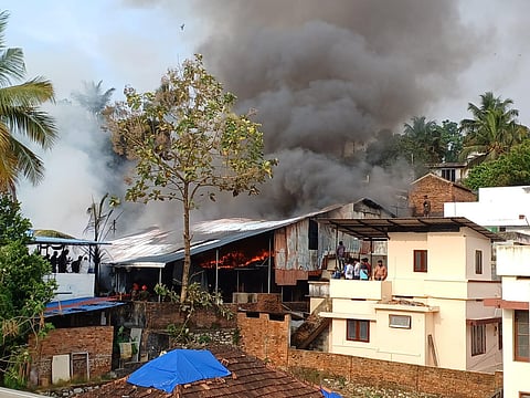 A major fire broke out at a godown of an aquarium at Vazhuthacadu in Thiruvananthapuram. (Photo | B P Deepu, EPS)