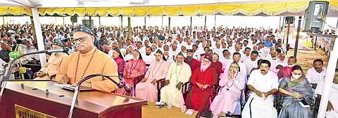 Theodosius Mar Thoma Metropolitan inaugurates the 128th Maramon Convention in Kozhenchery on Sunday | SHAJI VETTIPURAM