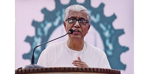 A file photo of former Tripura Chief Minister and CPI(M) leader Manik Sarkar speaking at an event, Mar. 30, 2017. (Photo | Sunish P Surendran, EPS)