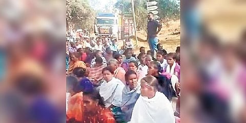 Residents of Theppakadu elephant camp inside MTR staging a protest seeking the capture of the tiger that killed Mari (L) | Express