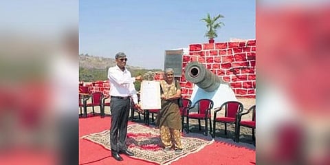 The Artillery Centre, Hyderabad, has received the award by INTACH for the preservation of the historic ‘Azdaha Paikar’ canon of Mughal emperor Aurangzeb.