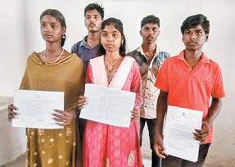 Irula children with their community certificate applications in Villupuram for representational purpose | Express