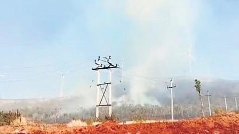 Smoke emanates from a fire near Kappatagudda | express