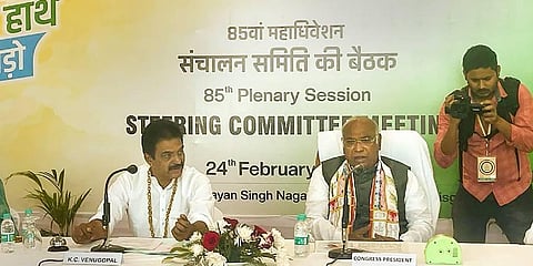 Congress President Mallikarjun Kharge with party leader KC Venugopal at the Steering Committee during the 85th Plenary Session of the Indian National Congress, in Raipur. (Photo | PTI)