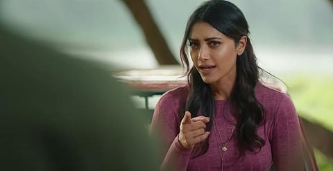 A still from the movie 'Maheshum Maruthiyum'