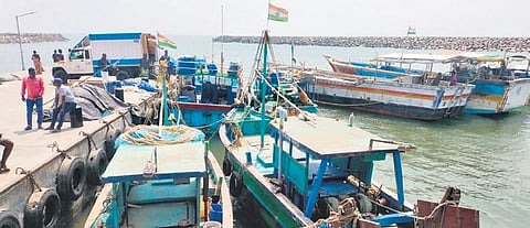 Nambiyar Nagar fishers’ boats docked at harbour | Express