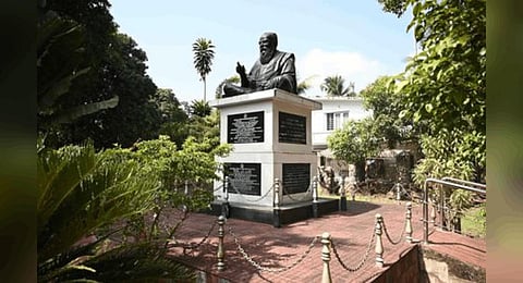 The statue of E V Ramasamy at Valikavala junction in Vaikom .(Photo | Vishnu Prathap)