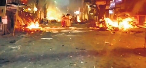 Several vehicles, including police jeeps, were torched during the clashes. Police intervened but they had to retreat because they were outnumbered