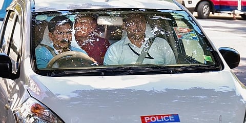 AAP leader and former Delhi deputy chief minister Manish Sisodia being taken to Rouse Avenue Court in connection with the Delhi excise policy case. (Photo | PTI)