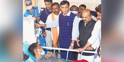  Union Health Minister Dr Mansukh Mandaviya and Chief Minister Basavaraj Bommai inaugurate the 100th Jan Aushadhi Kendra in Bengaluru (South) I VInod Kumar T 
